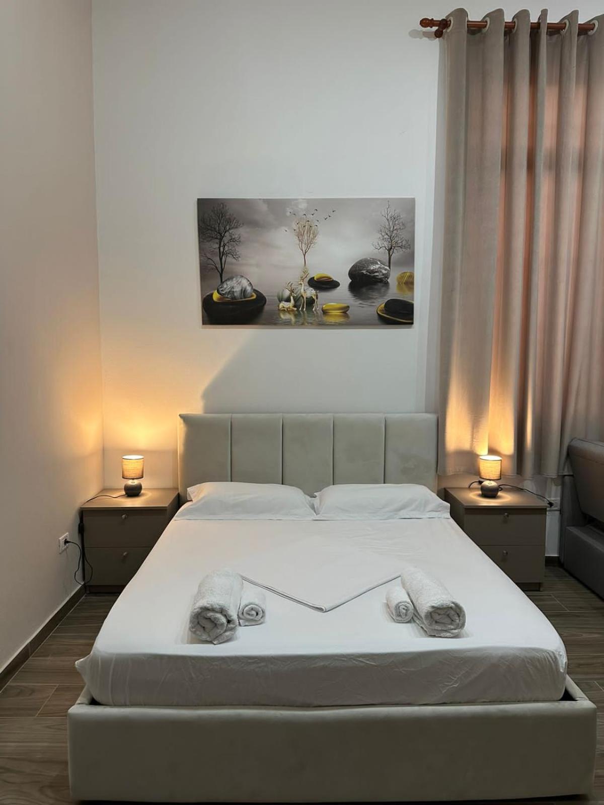 Gex Apartments Tirana Esterno foto